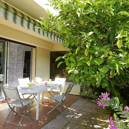 Le Lavandou, 2 Pieces, 5 Personnes - Fr-1-713-154 Apartment *